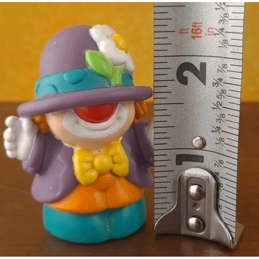 Fisher Price Little People Clown Smiley Circus 1997 Purple Coat